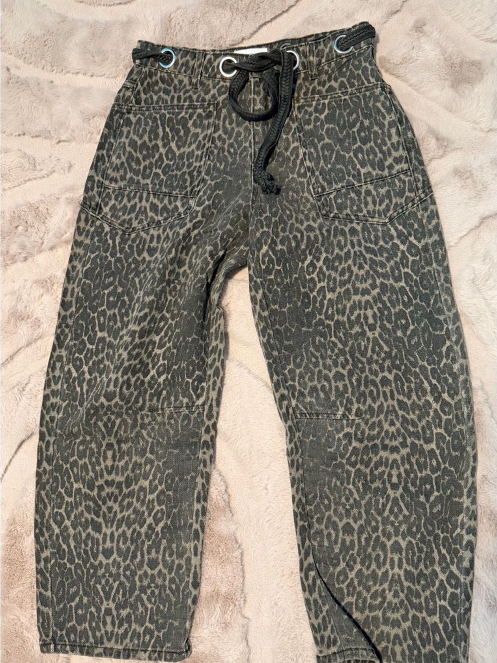 Leopard Print Barrel Pants - Black